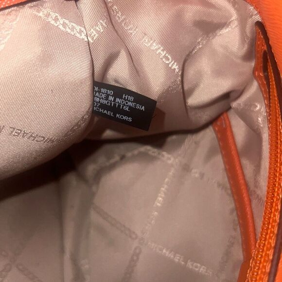 ✨Michael Kors Jet Set Item Shopper bag✨ - Picture 12 of 16